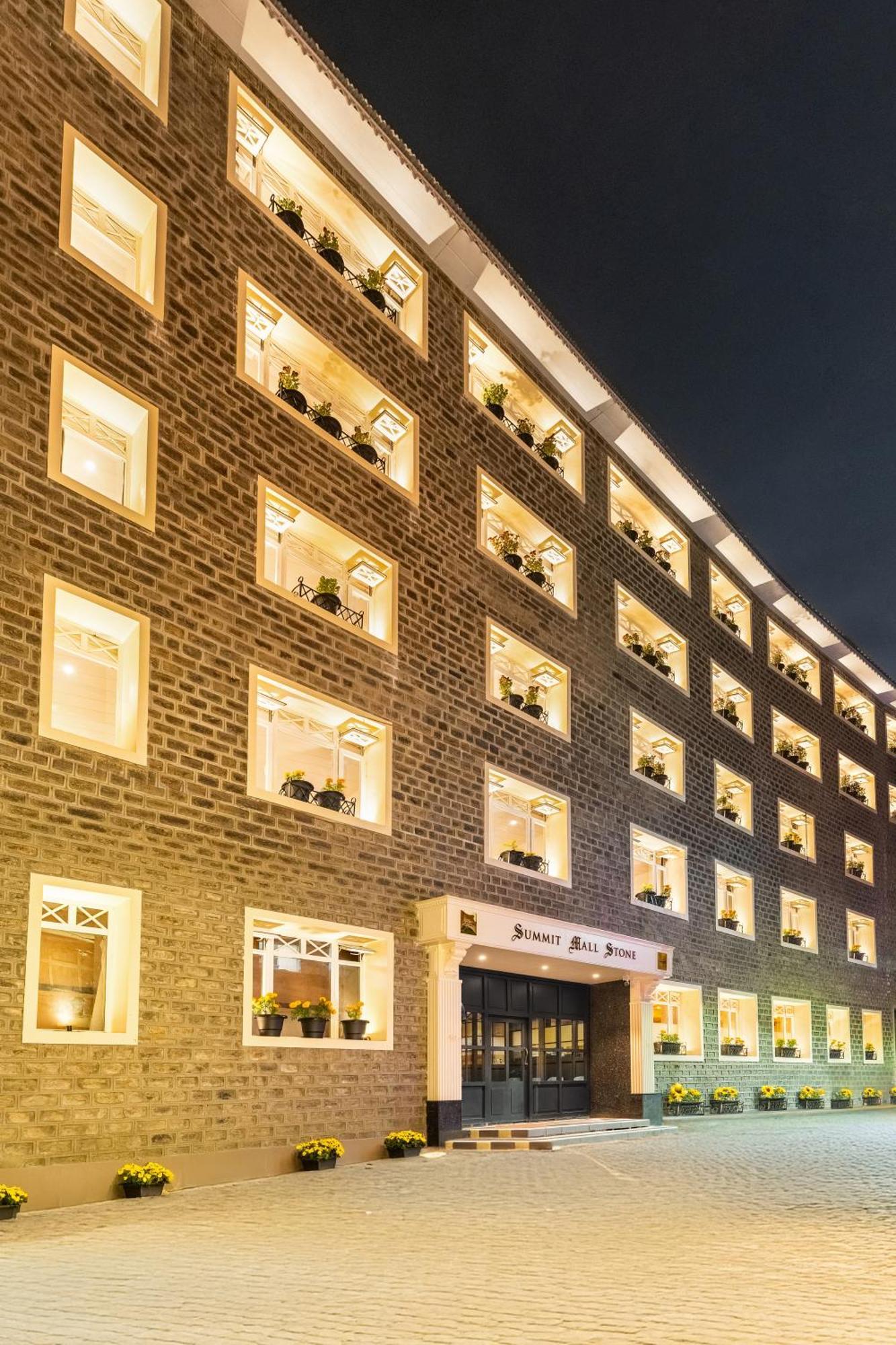 Summit Mall Stone Hotel Darjeeling  Exteriör bild